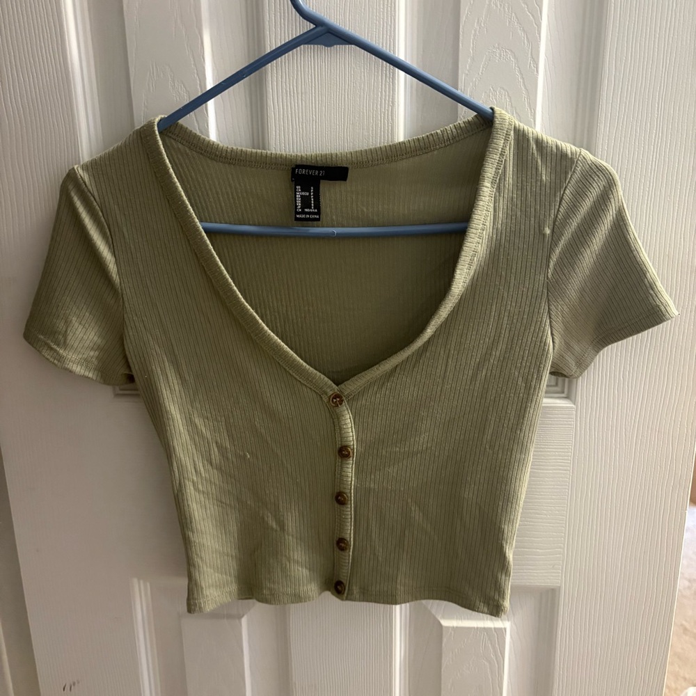 Forever 21 Green Fitted Crop Button Down Shirt